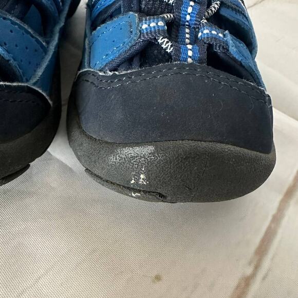 EUC OshKosh Boys Everyplay Flexible Outsole Bump Toe Sandal Size 10 - Picture 7 of 11